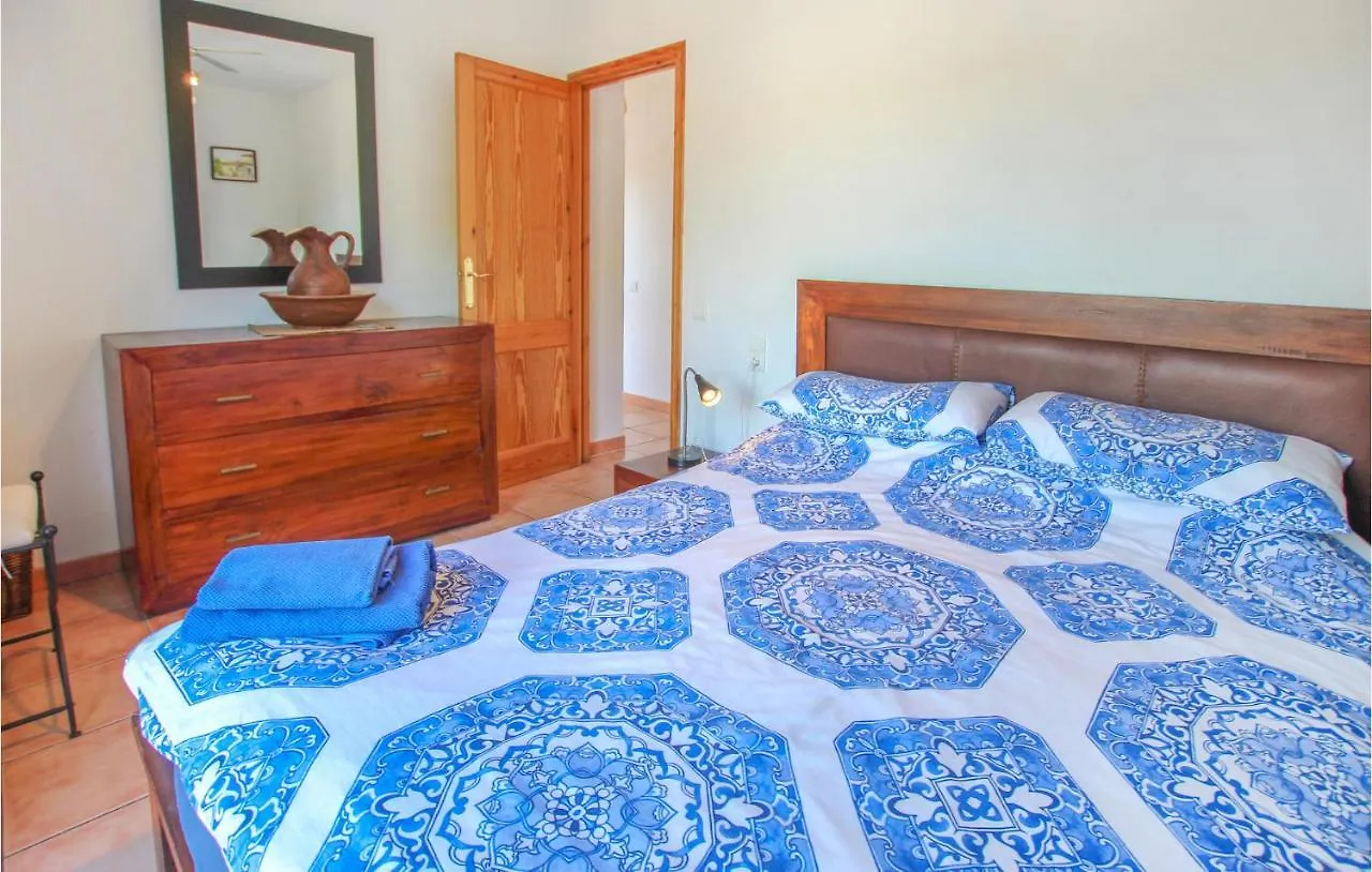 4 Bedroom Nice Home In Les Tres Cales Holiday home