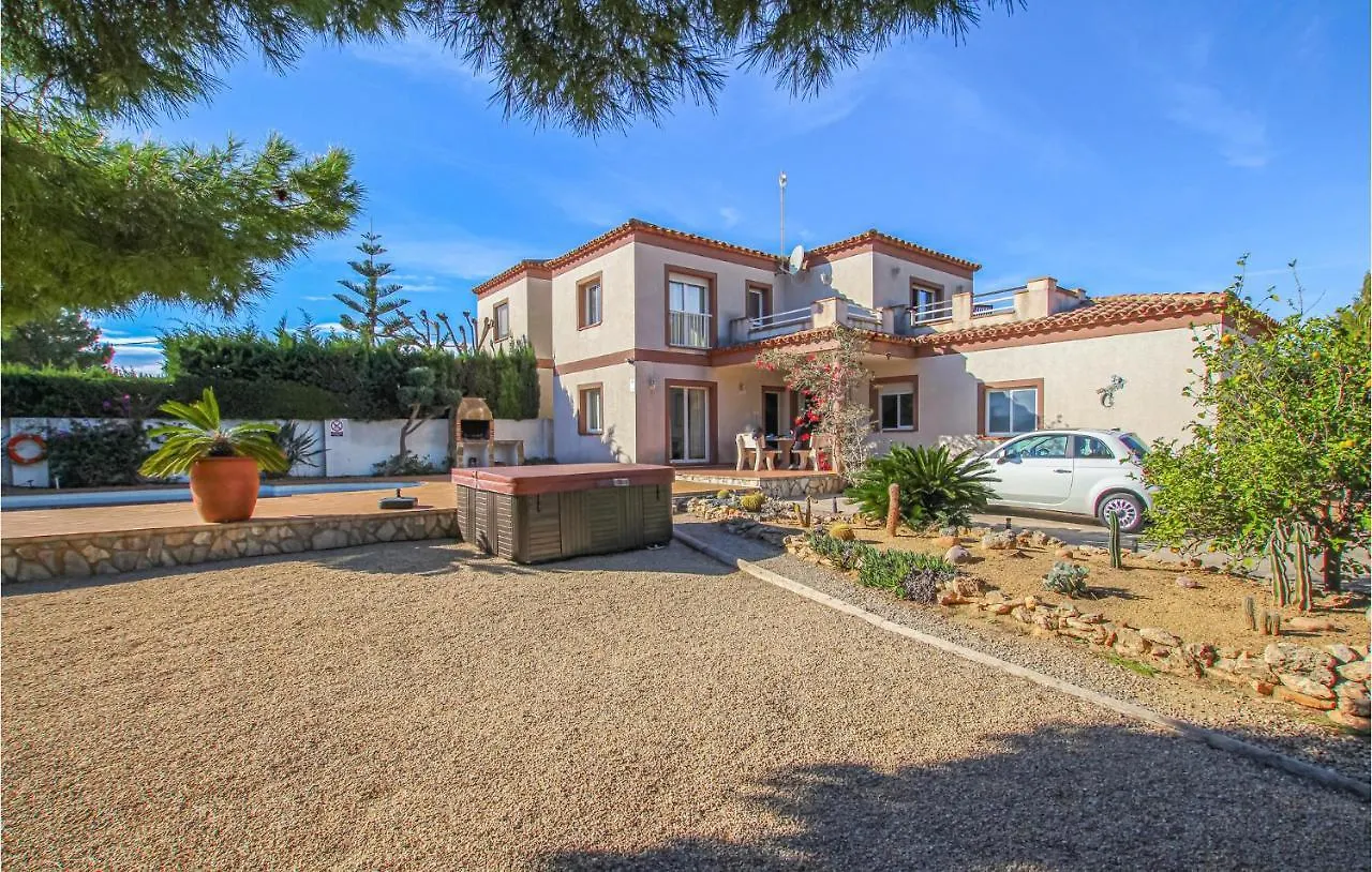 4 Bedroom Nice Home In Les Tres Cales 0*,