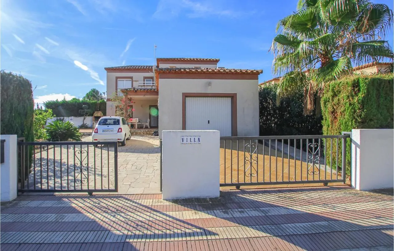 4 Bedroom Nice Home In Les Tres Cales Holiday home